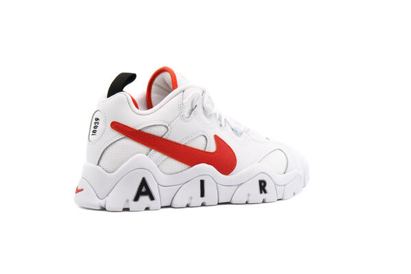 NIKE AIR BARRAGE LOW EMB 